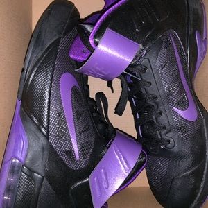 Nike Unisex size 6.5 athletic shoe